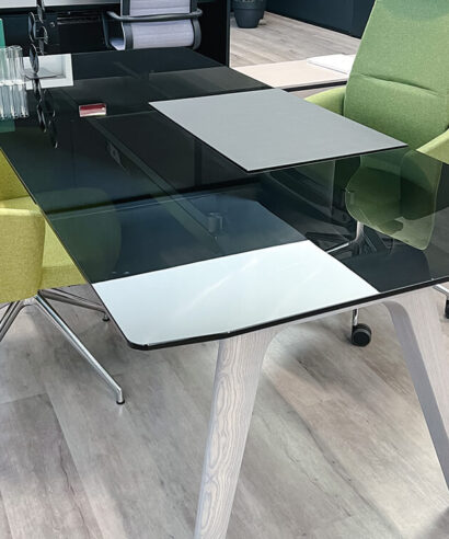 Reine 1 – Glass Top Executive Desk with A Leg & Optional Credenza Unit 07 img