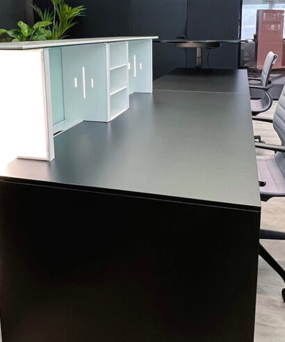 Lenny 1- Reception Desk with Printed Glass Overhang Panel 14 img