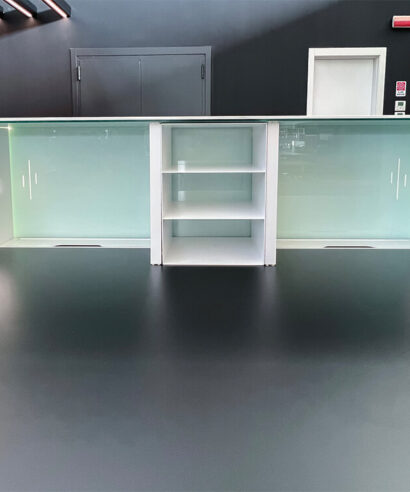 Lenny 1- Reception Desk with Printed Glass Overhang Panel 19 img
