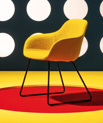 Dilmunite - Super Soft Armchair with Four and Sled Leg-01