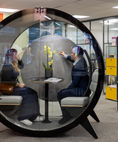 Brinox 3 - Designed Acoustic Meeting Pod for 4 and 6 Persons with Backwall and Glass Door
